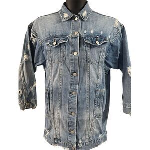 Essue Women's Size Medium Blue Denim Long Sleeve Distressed Trucker Jacket